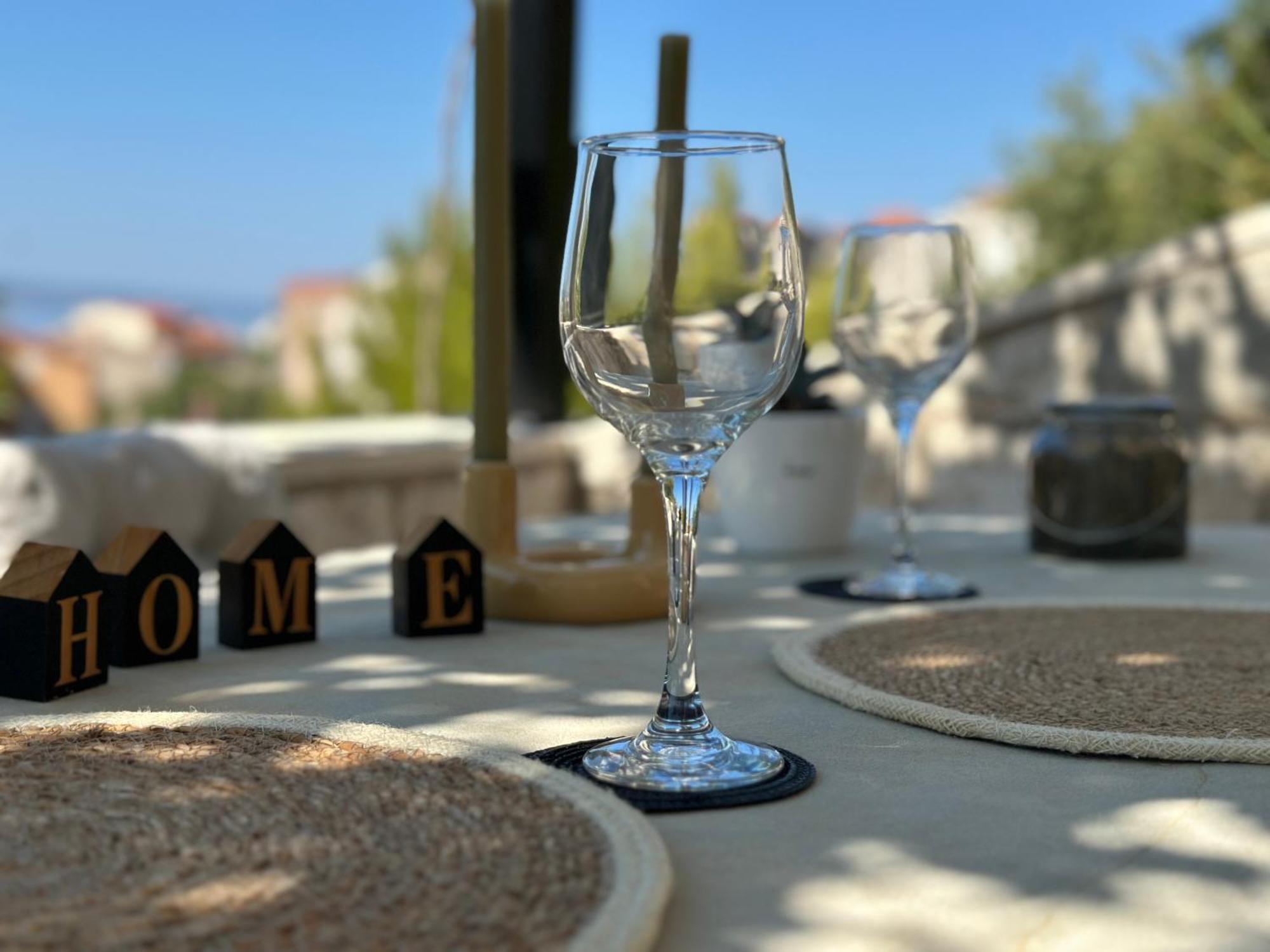 Romantic Stone- Studio Apartman Omis Exterior photo