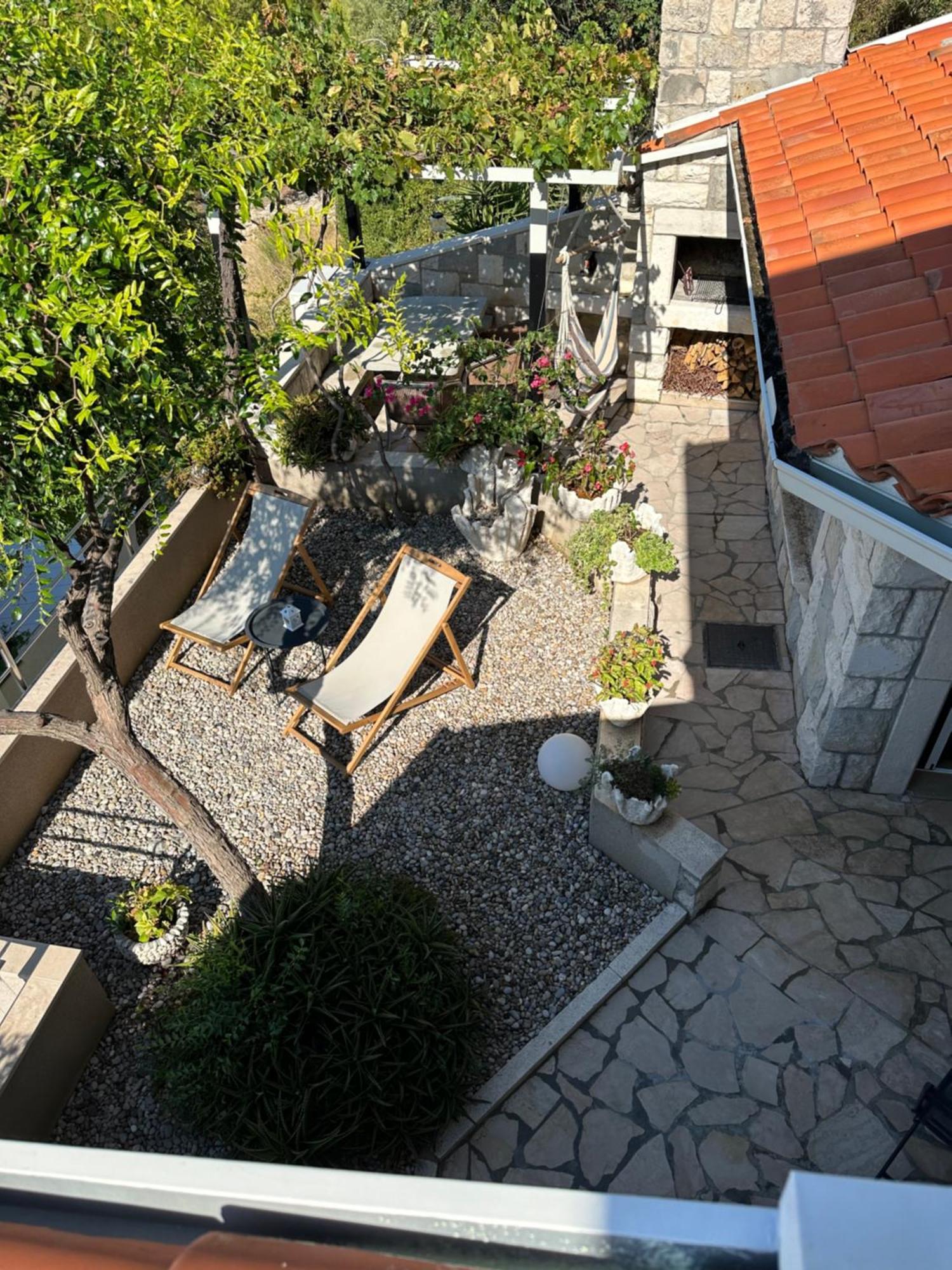 Romantic Stone- Studio Apartman Omis Exterior photo